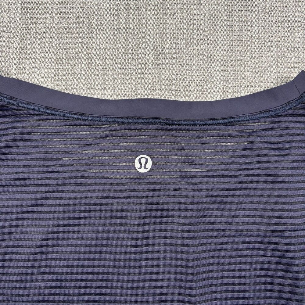 Lululemon Lean In Short Sleeve Midnight Navy Womens 6 Mesh Breathable Stretch - Picture 3 of 6
